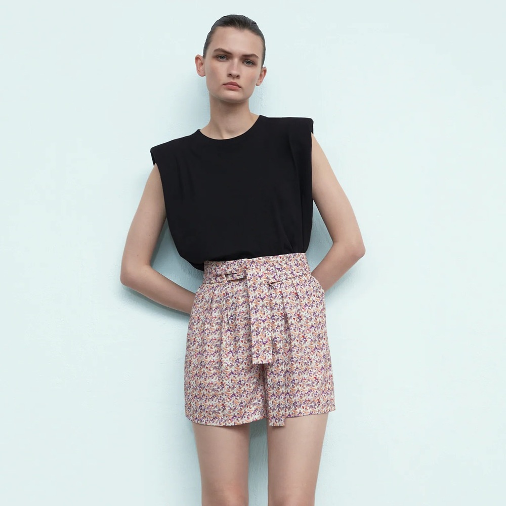 Zara paperbag shorts! NWT!